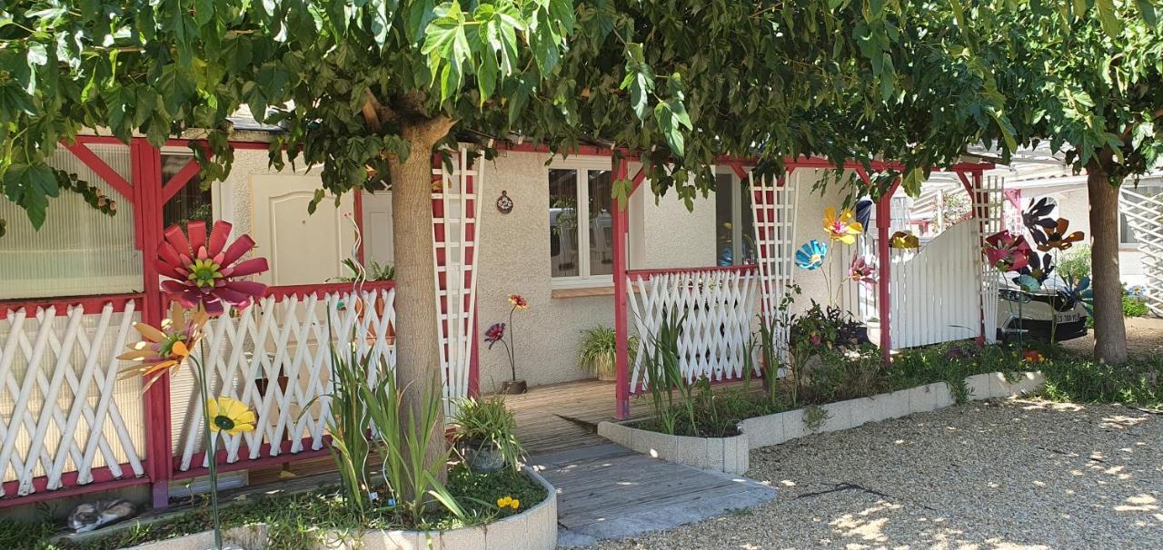 Villa Au Rendez-Vous Des Arts Alzonne Exterior foto